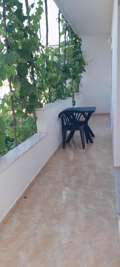 Apartment Casa Intera La Paghi Come Una Camera The With The Price Of A Durrës