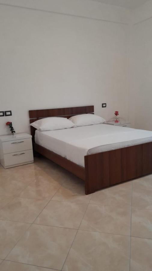 Apartment Casa Intera La Paghi Come Una Camera The With The Price Of A