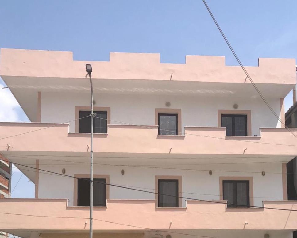 Casa Intera La Paghi Come Una Camera The With The Price Of A Apartment