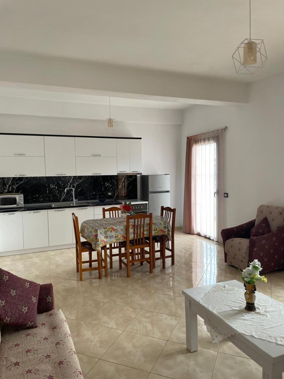 Casa Intera La Paghi Come Una Camera The With The Price Of A Apartment *